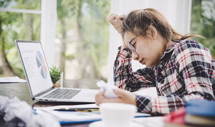 vecteezy young frustrated woman working at office 9312192 5